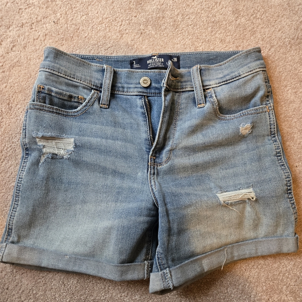 Hollister Mid Rise Medium Wash 5" Shorts Size 3